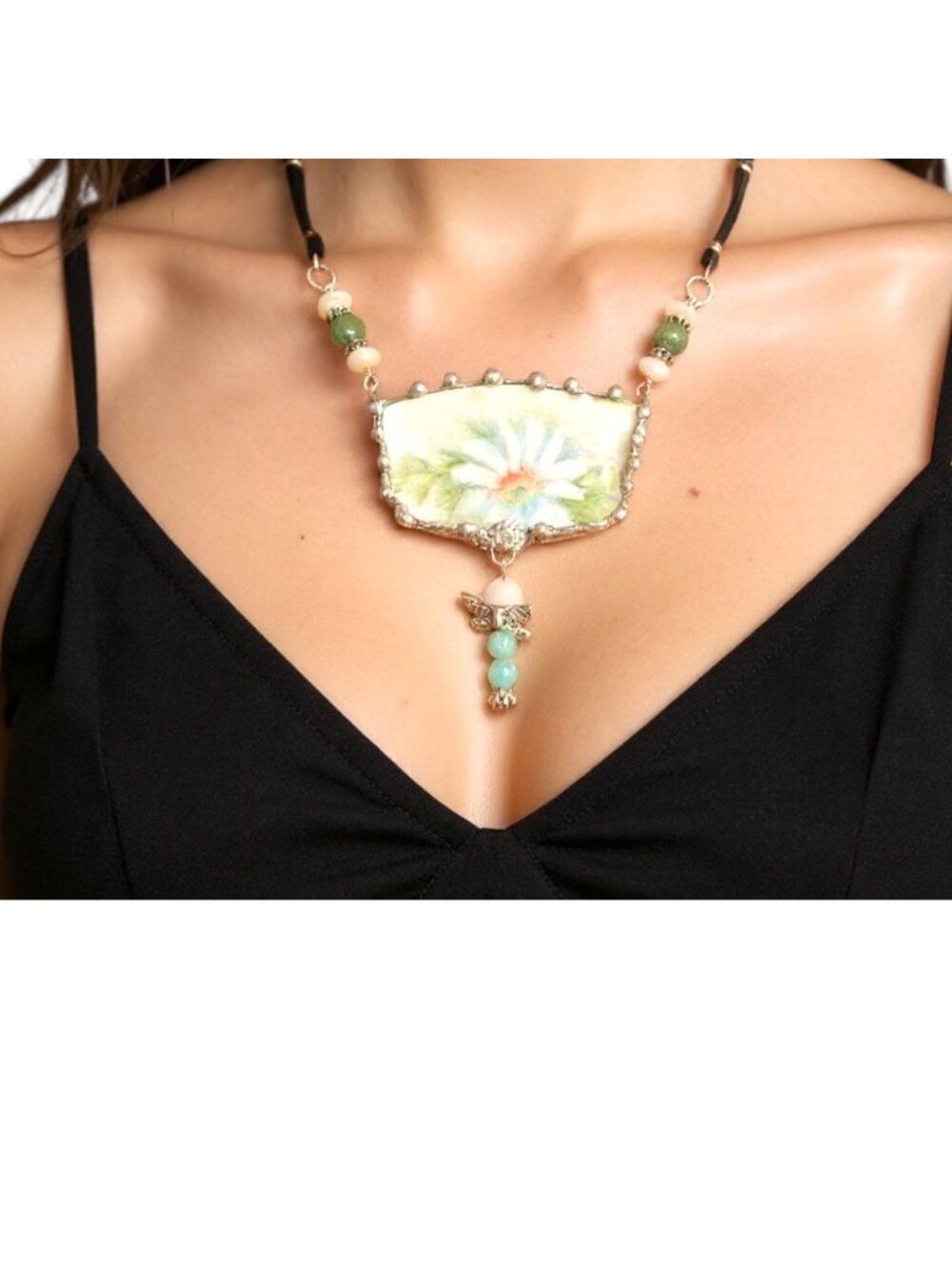 Broken China Daisies Pendant Jade Dragonfly Moonstone & Green Aventurine Leather - Picture 7 of 11